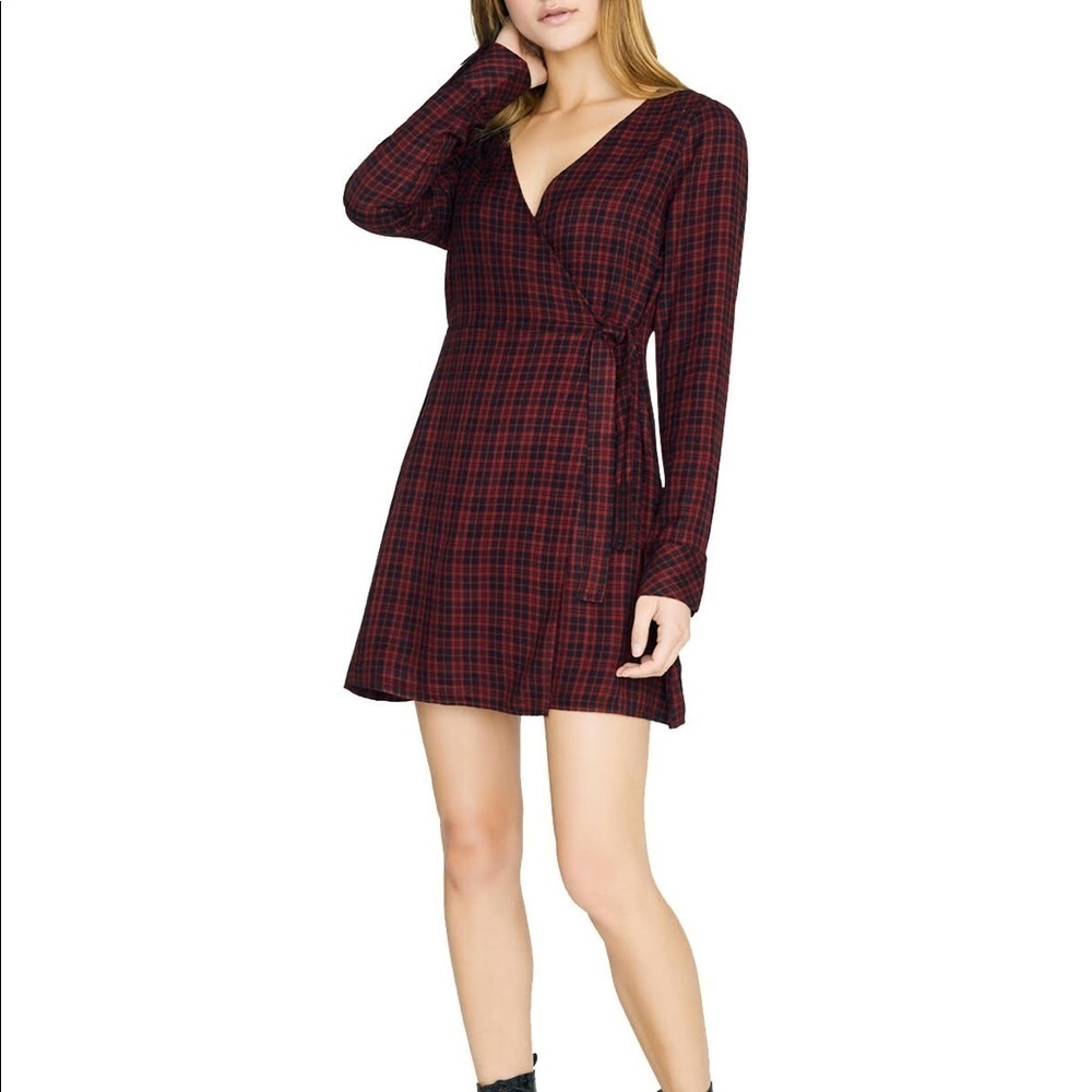 113. Sanctuary Upbeat Long Sleeve Black & Red Wrap Dres